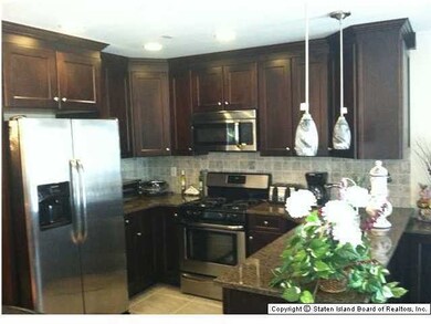 143 Roswell Ave, Staten Island, NY 10314 - photo 2