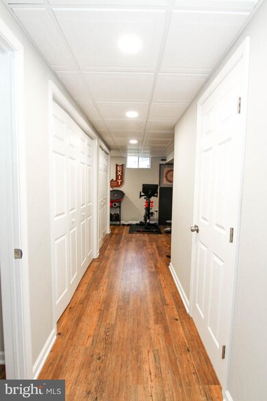 210 E Walnut St, Perkasie, PA 18944 - photo 4