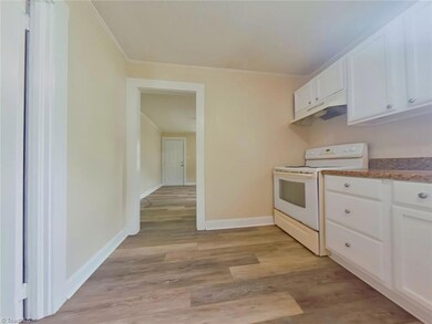 1207 Asheboro St unit A, High Point, NC 27260 - photo 4