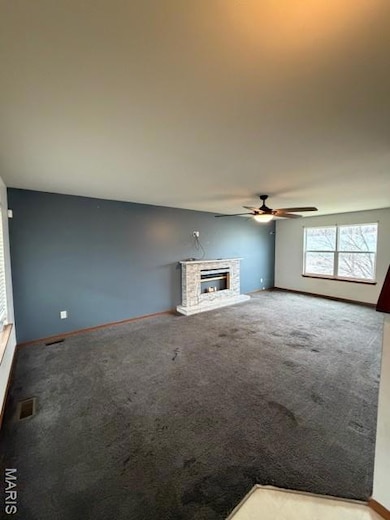 2421 Harbor Landings Cir, Saint Louis, MO 63136 - photo 5