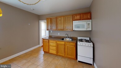 211 Front St unit 3, Fieldsboro, NJ 08505 - photo 6