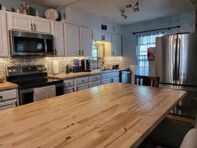 212 2nd St NW, Steinhatchee, FL 32359 - photo 3