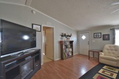 6 Front Rooom/Door