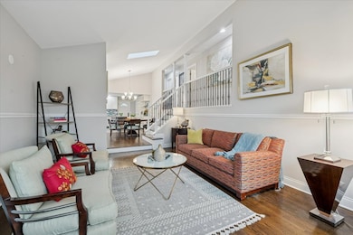 241 Glendale Rd, Glenview, IL 60025 - photo 3