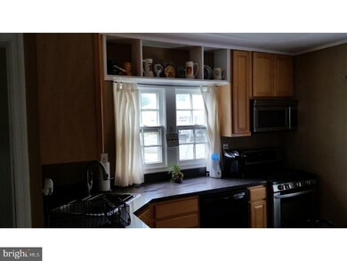 200 Mechanic St, Hightstown, NJ 08520 - photo 5