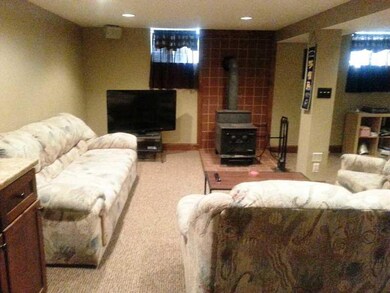 Family Room. 18 x 16  Watch your favorite shows an
