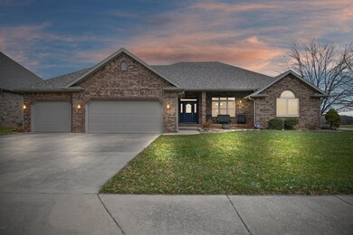 909 Glacier Ct, Nixa, MO 65714 - photo 2