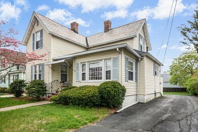 9 Cottage St, Hudson, MA 01749 - photo 2