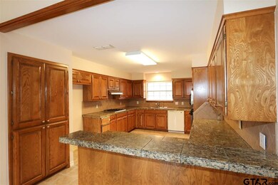 802 Cedar Creek Dr, Tyler, TX 75703 - photo 7