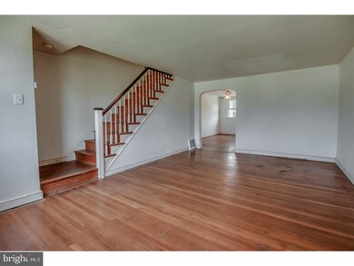 1051 Cedarwood Rd, Glenolden, PA 19036 - photo 5