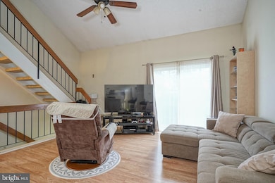 3004B Heatherstone Ct unit 3004B, Mount Laurel, NJ 08054 - photo 3