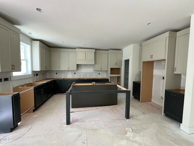 11E63980-F626-415E-9222-9EC67D926C10