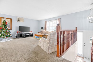 2642 Broadway Sidney-7