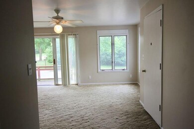 1255 30th St SE, Cedar Rapids, IA 52403 - photo 7