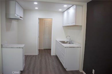 372 E 55th St, Los Angeles, CA 90011 - photo 3