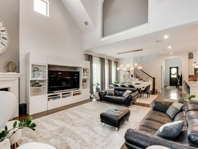 Large open family room to dining and kitchen!