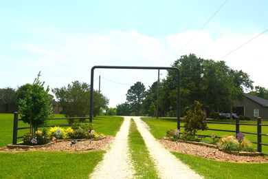 13500 Harmon Estates Rd, Baytown, TX 77523 - photo 3