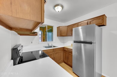 Kitchen 4