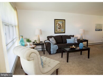 4332 Sweeney Cir, Brookhaven, PA 19015 - photo 5