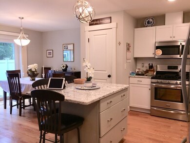 32 Orange St unit 32, Woburn, MA 01801 - photo 2