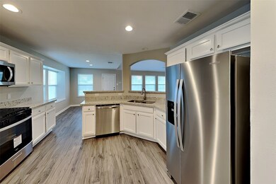 8831 Aberdeen Oaks Dr, Houston, TX 77095 - photo 6