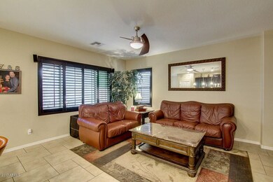 09-livingroom