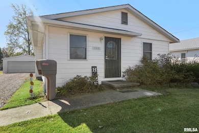 1109 E Reeves St, Marion, IL 62959 - photo 2