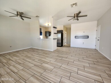 921 Brezo St, El Paso, TX 79928 - photo 4