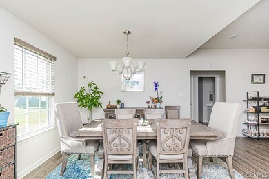 OPEN TO LIVING ROOM