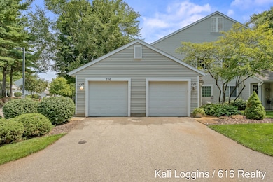 226 Hunters Ln NE unit 13, Rockford, MI 49341 - photo 6