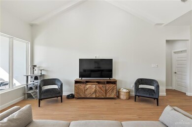 507 W Garrison Dr, Pharr, TX 78577 - photo 4