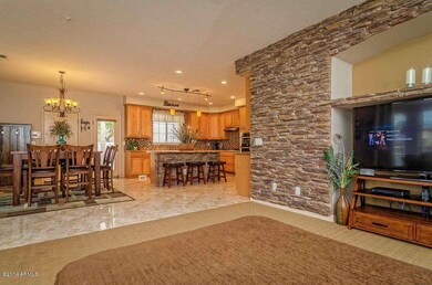 Family room, Dining Area & Kitchen