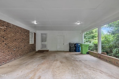 05-3304 Redbud Ln-5