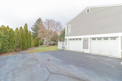7 Holly Ln, Randolph, MA 02368 - photo 4