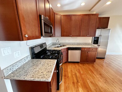 3705 N Kedzie Ave unit 304, Chicago, IL 60618 - photo 2