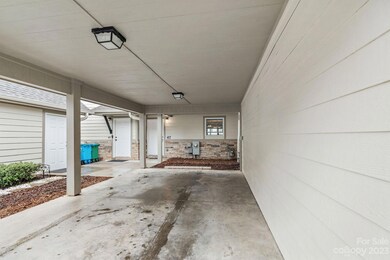 47 Rotunda Cir, Asheville, NC 28806 - photo 4