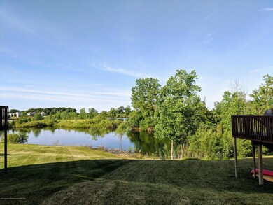 127 Lake Ridge Dr Yard 2
