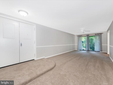 13213 Dairymaid Dr unit 201, Germantown, MD 20874 - photo 5