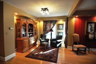 275 E May St, Elmhurst, IL 60126 - photo 3