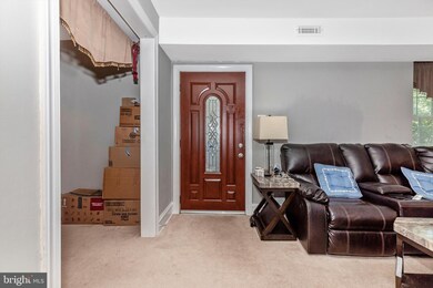 545 Broadview Rd, Upper Darby, PA 19082 - photo 2