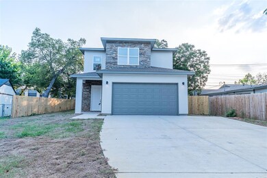 412 S Mcentire Ct, Fort Worth, TX 76108 - photo 2