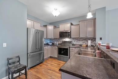 N165W20513 Berry Patch Rd-11