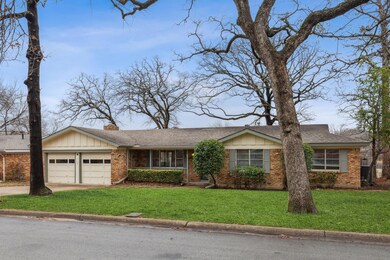1112 Birch St, Hurst, TX 76053 - photo 3