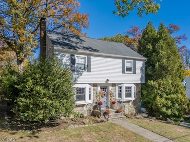 54 Howard St, Verona, NJ 07044 - photo 4