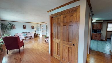 10 Eisenhaure Ln, North Reading, MA 01864 - photo 4