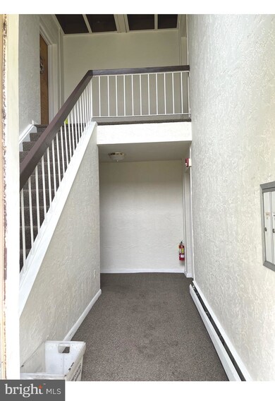 100 E Glenolden Ave unit O9, Glenolden, PA 19036 - photo 4