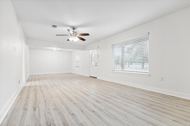 1707 W 43rd St, Houston, TX 77018 - photo 3