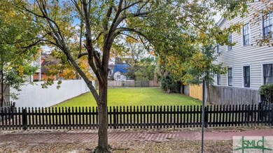 217 E Park Ave, Savannah, GA 31401 - photo 5