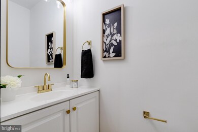 3612 Silver Spruce Cir, Burtonsville, MD 20866 - photo 3