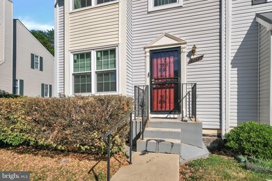 1640 Willowwood Ct, Hyattsville, MD 20785 - photo 2